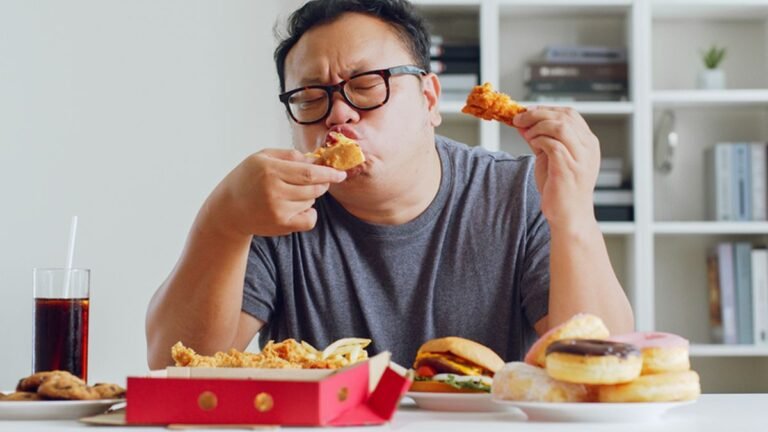 Mencobai Diri Sendiri Bahkan Mencobai Tuhan Lewat Kebiasaan Makan