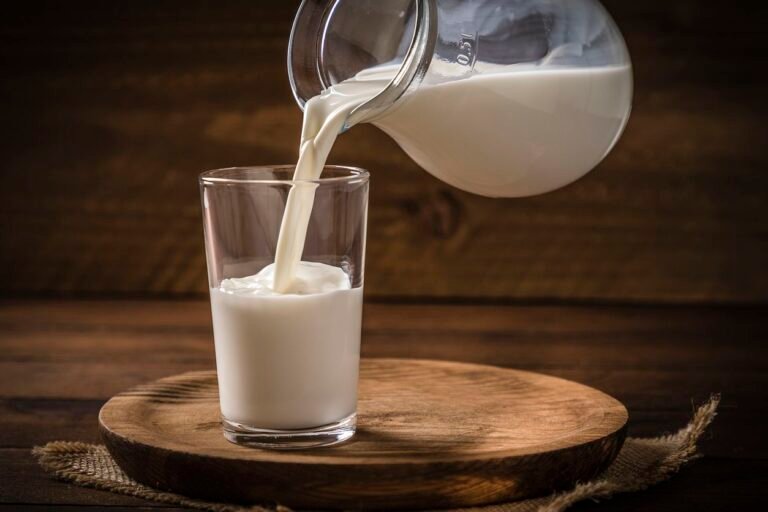 Tinjauan Ilmiah & Alkitabiah Tentang Susu Full Cream untuk Kesehatan Kolesterol: Apakah Benar Baik?
